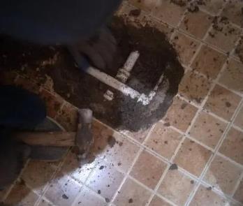 汉源卫生间漏水维修公司为您分享下卫生间渗水如何处理及注意事项